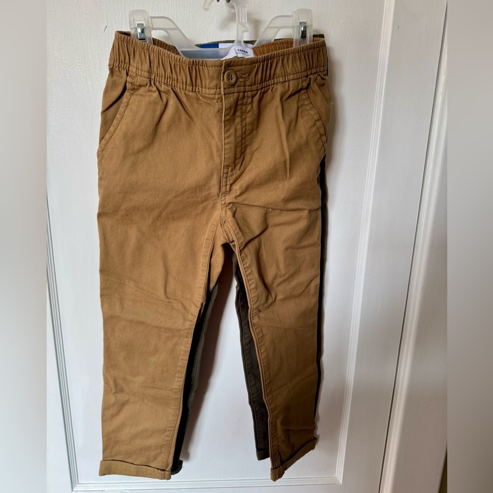 Size M Boys Pants bundle - Old Navy